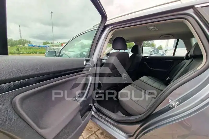2011 Volkswagen GOLF