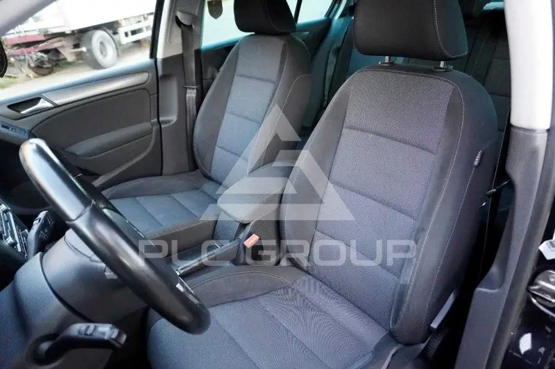 2011 Volkswagen GOLF
