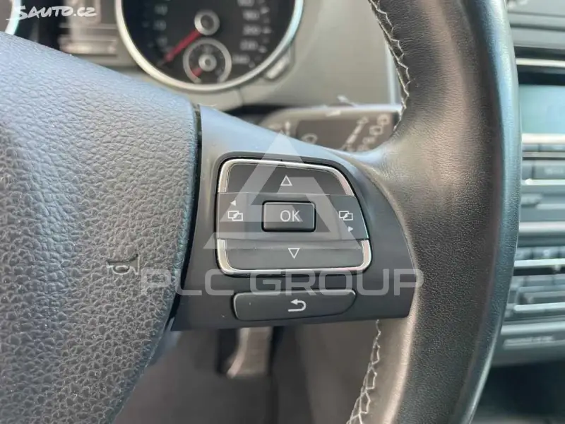 2011 Volkswagen GOLF