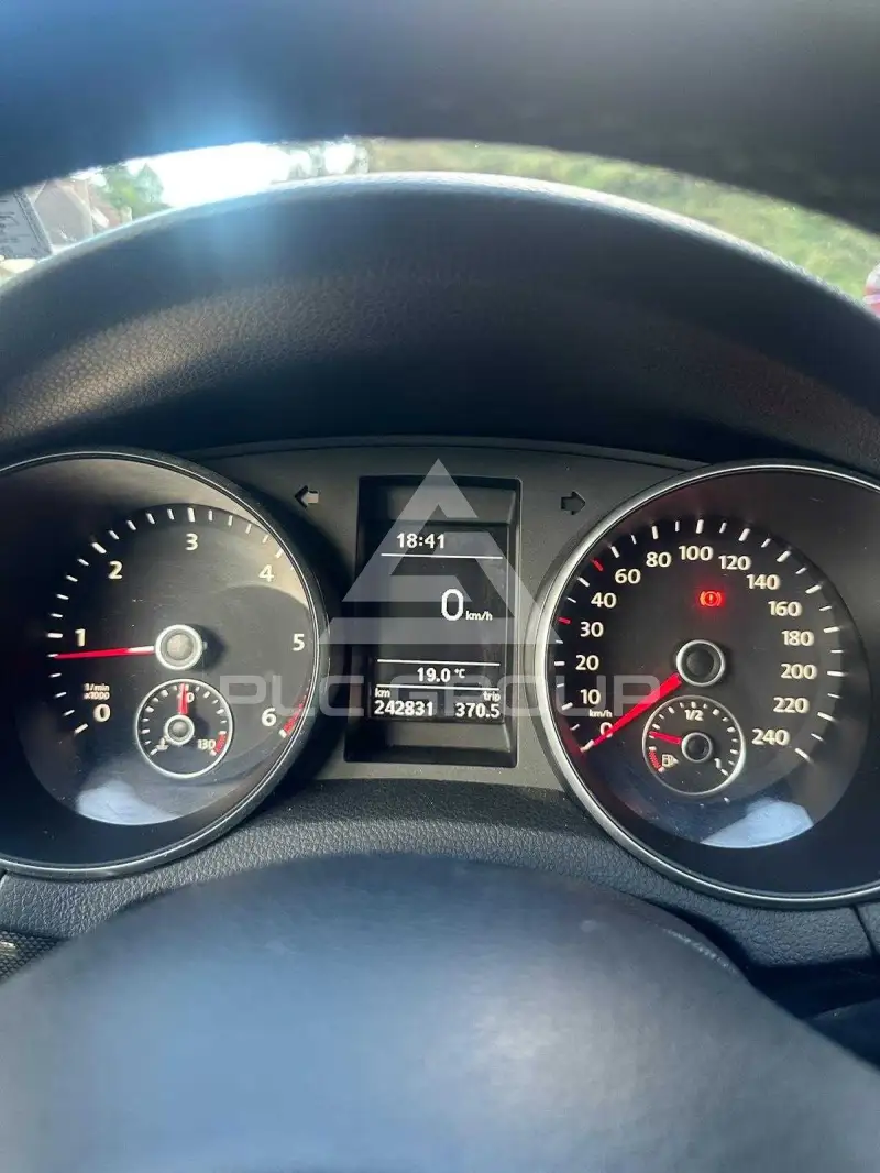 2011 Volkswagen GOLF