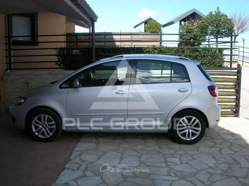 2011 Volkswagen GOLF