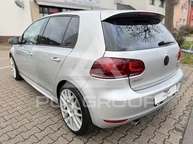 2011 Volkswagen GOLF