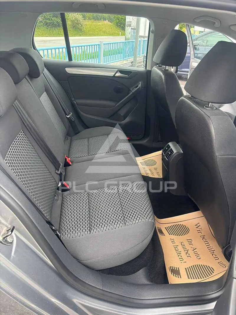 2011 Volkswagen GOLF