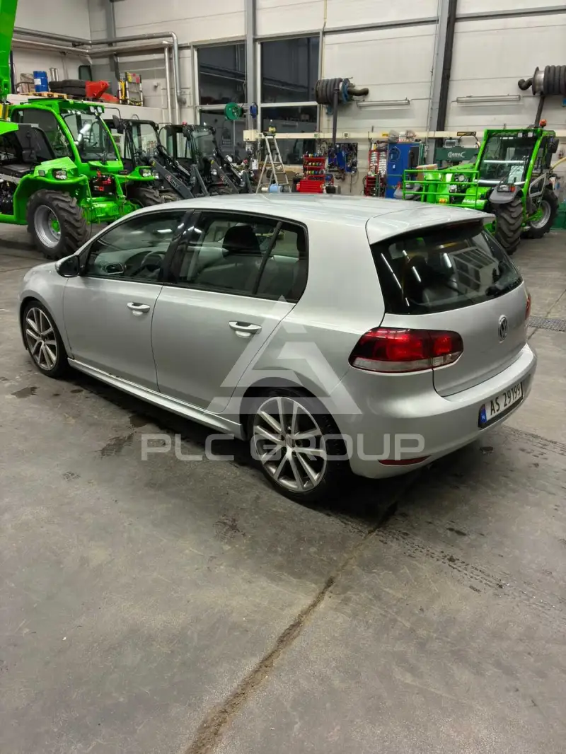 2011 Volkswagen GOLF