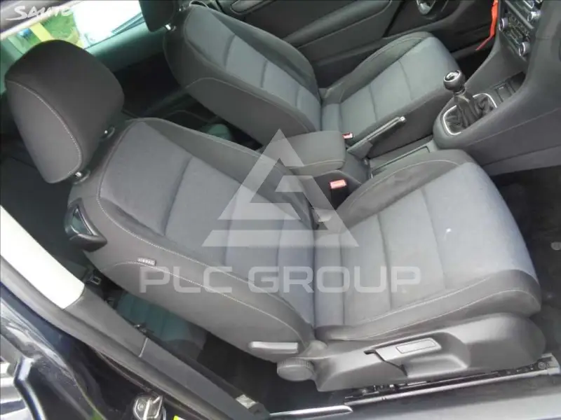 2011 Volkswagen GOLF