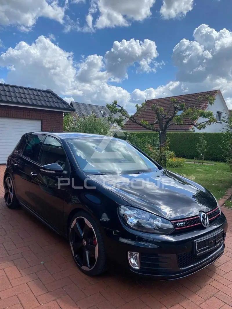 2011 Volkswagen GOLF
