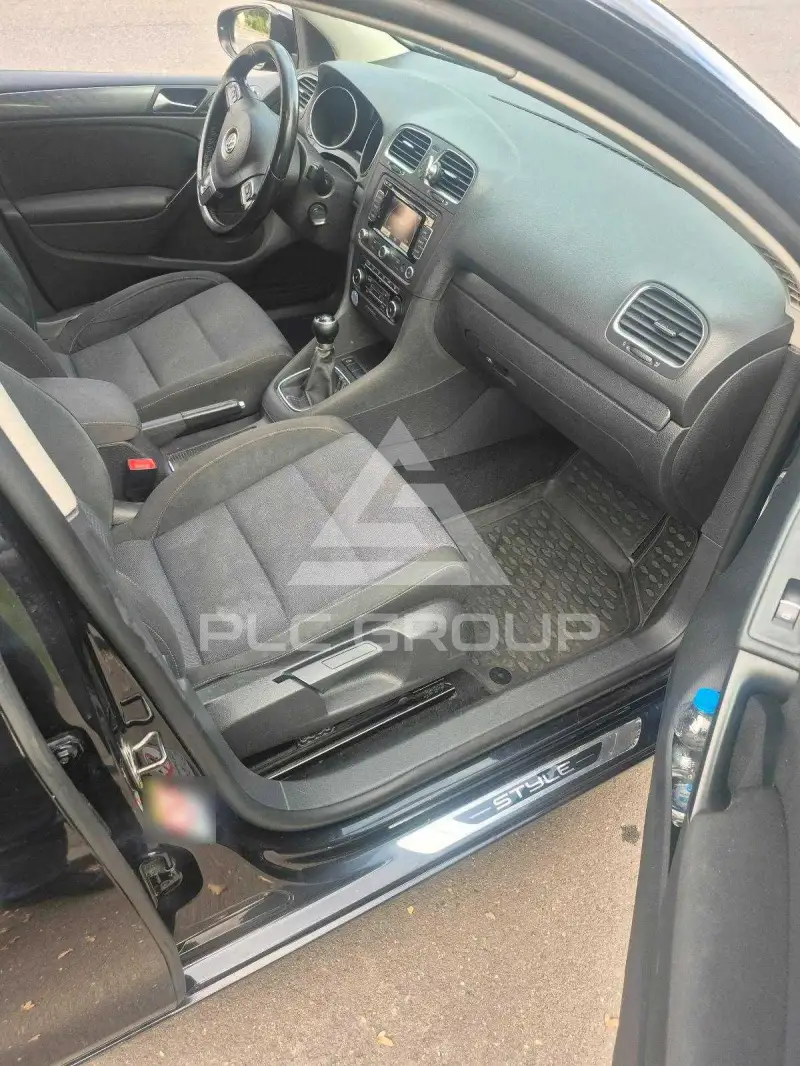 2011 Volkswagen GOLF