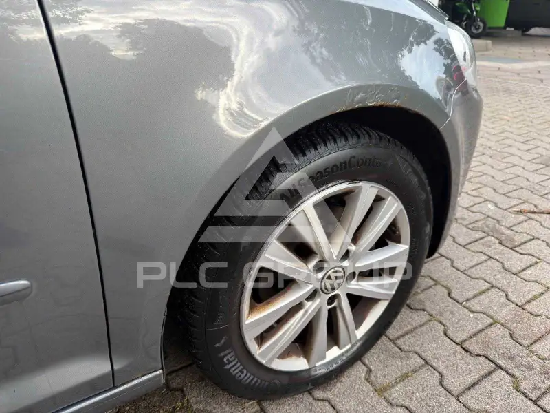 2011 Volkswagen GOLF