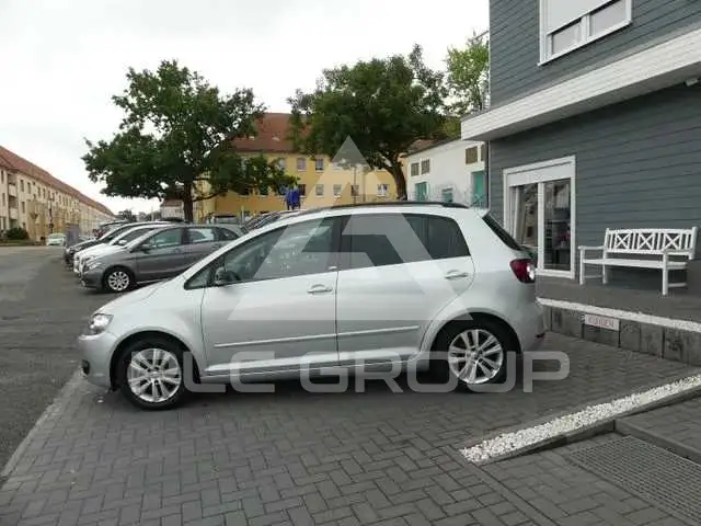 2011 Volkswagen GOLF