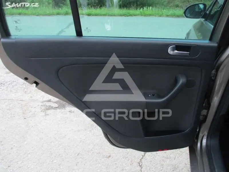 2011 Volkswagen GOLF