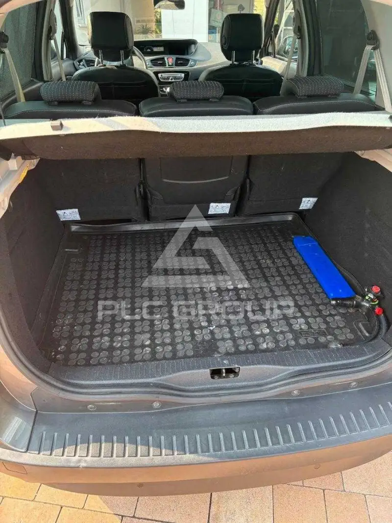 2011 Renault Scenic