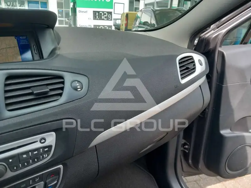 2011 Renault Scenic