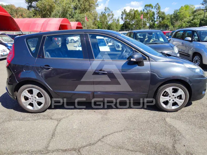2011 Renault Scenic