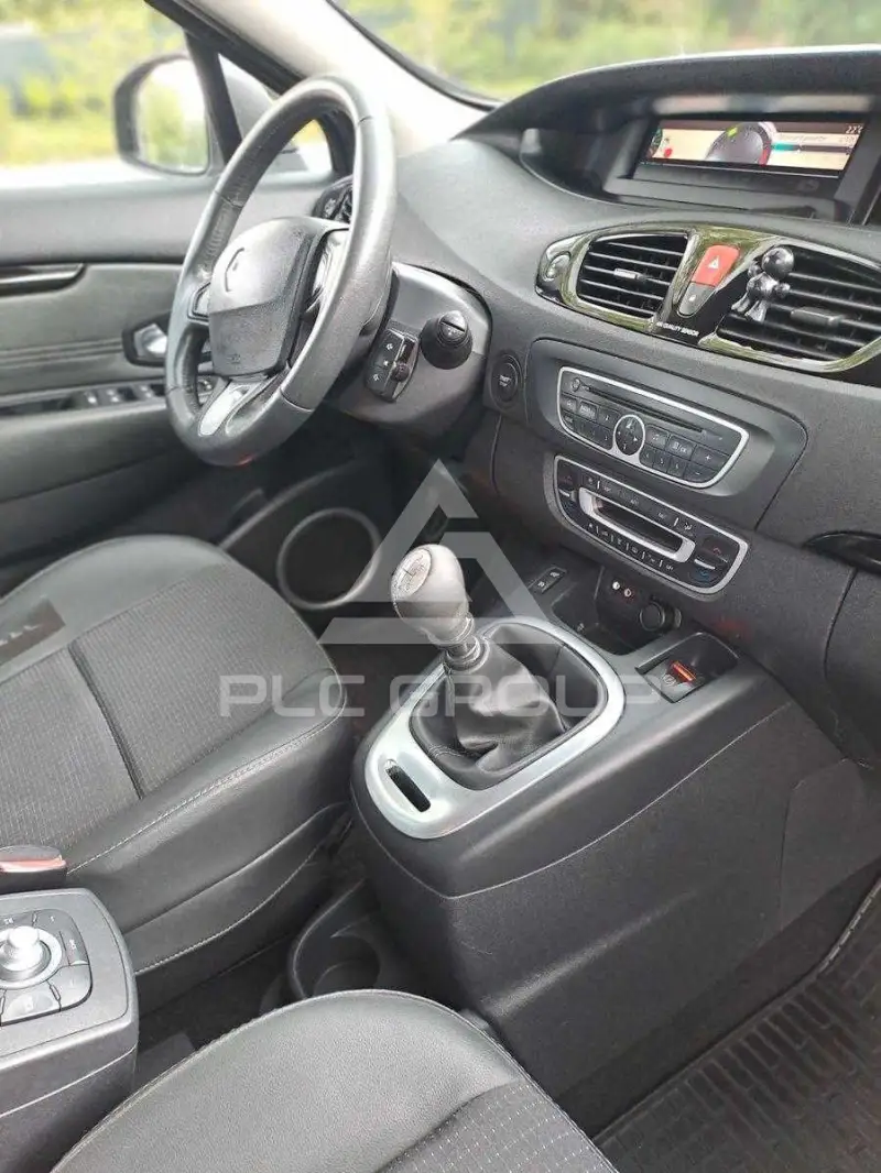 2011 Renault Scenic