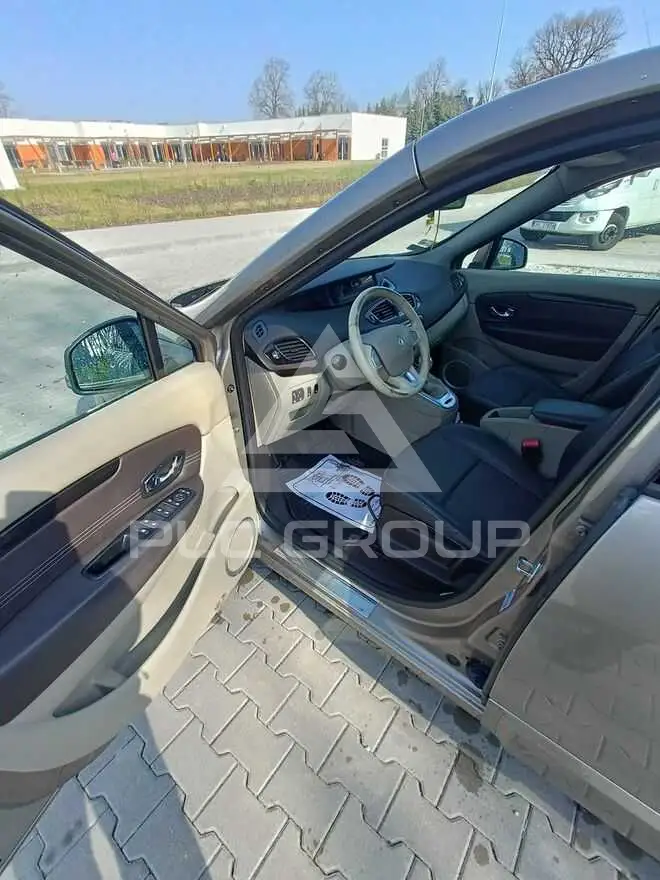 2011 Renault Scenic