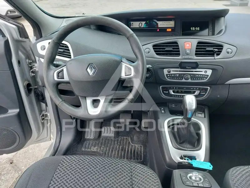 2011 Renault Scenic