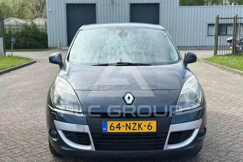 2011 Renault Scenic