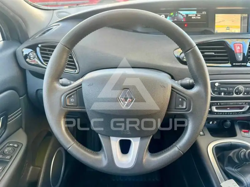 2011 Renault Scenic