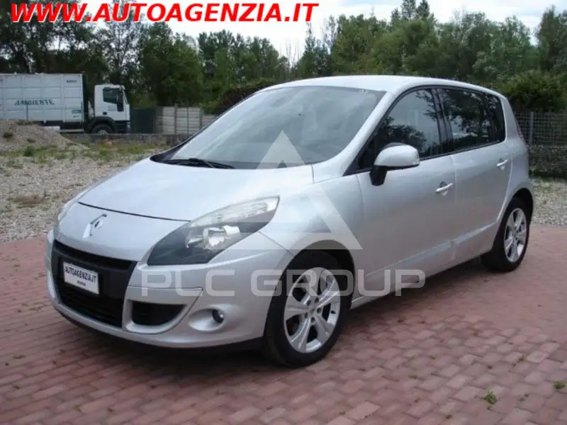 2011 Renault Scenic
