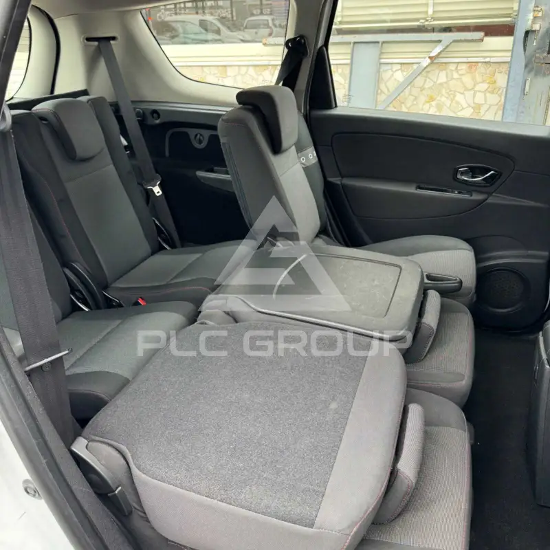 2011 Renault Scenic