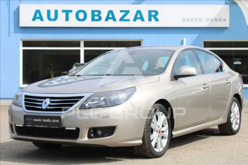 2011 Renault Latitude