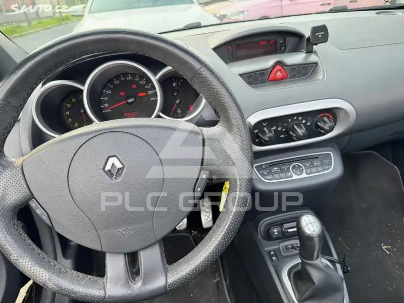 2011 Renault Wind