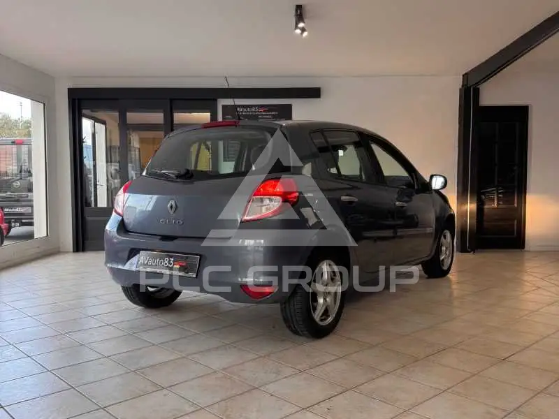 2011 Renault Clio