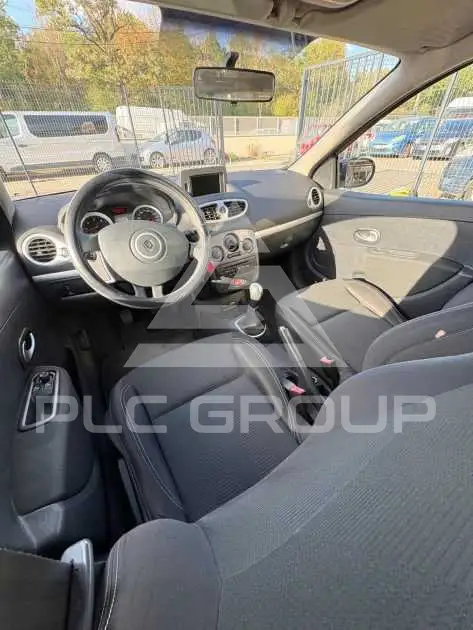 2011 Renault Clio