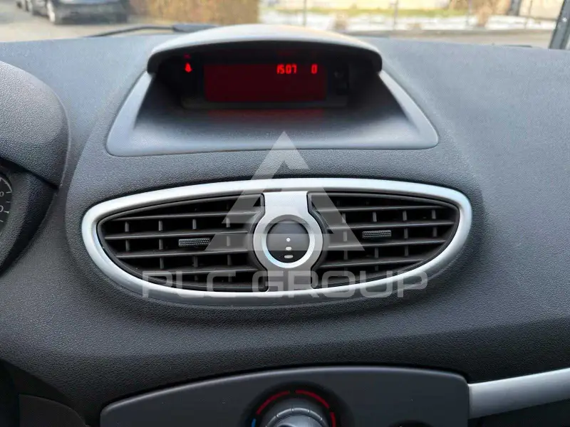 2011 Renault Clio