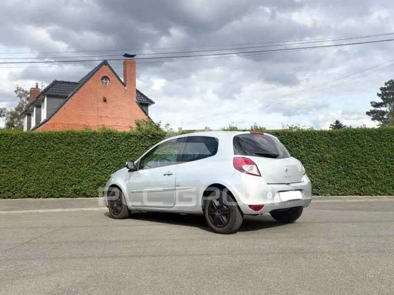 2011 Renault Clio