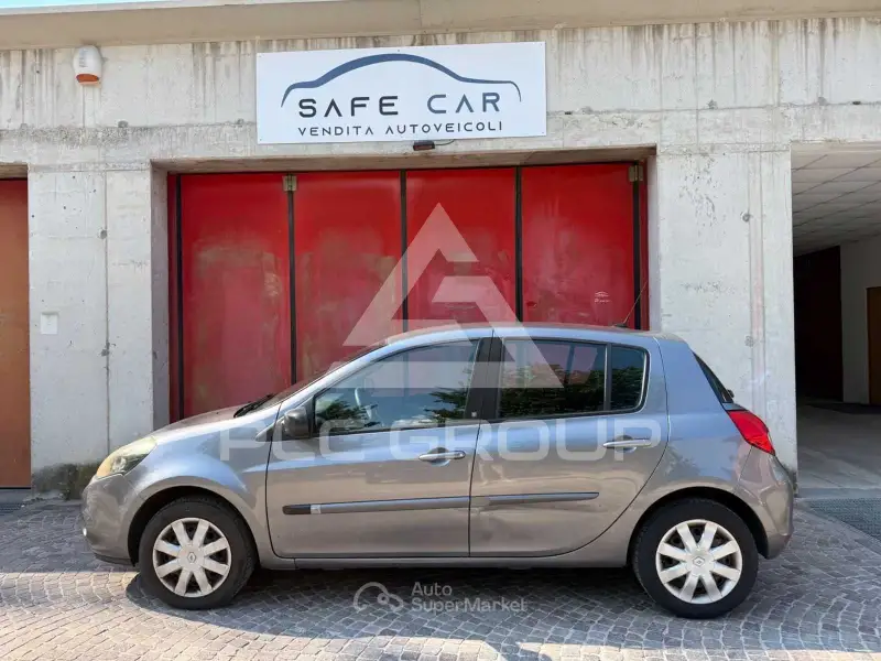 2011 Renault Clio