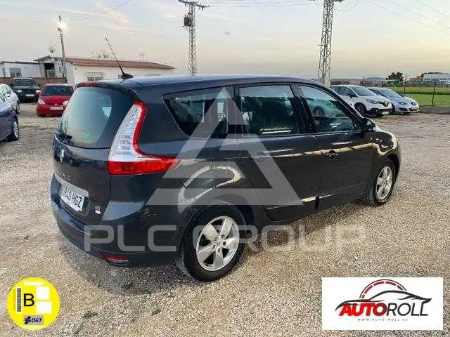 2011 Renault Grand Scenic