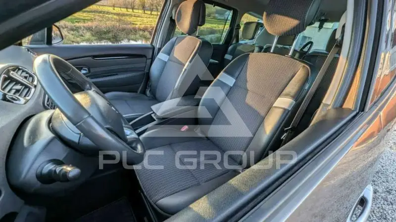 2011 Renault Grand Scenic