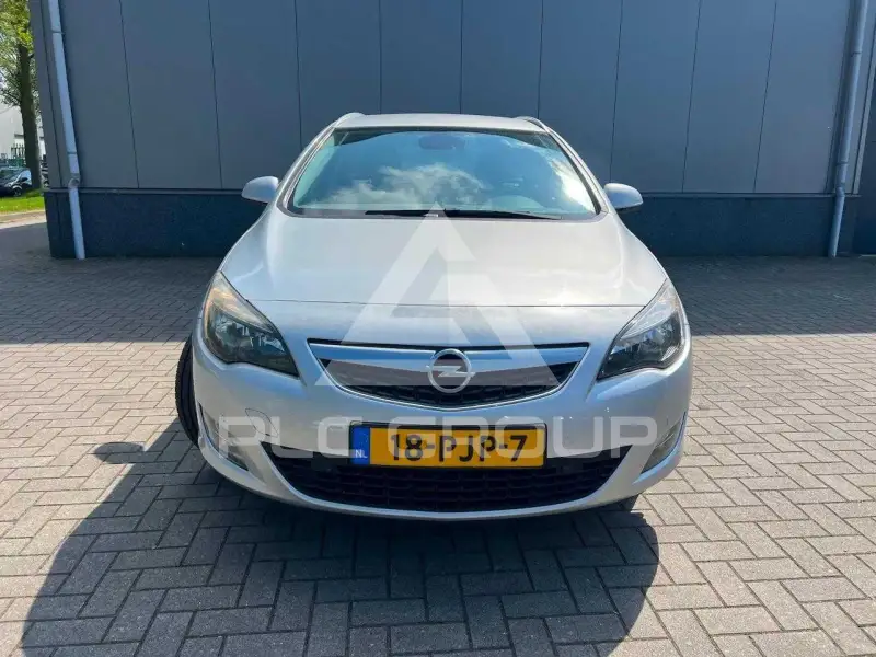 2011 Opel Astra