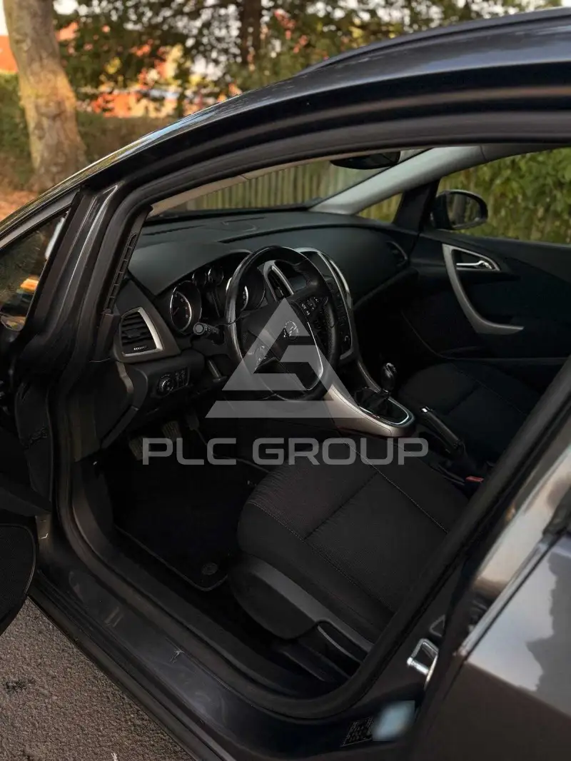2011 Opel Astra