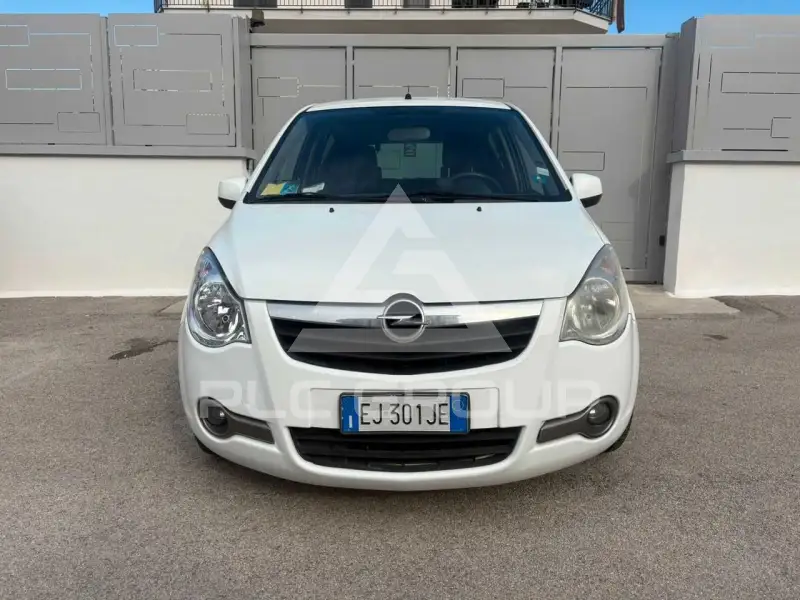 2011 Opel AGILA