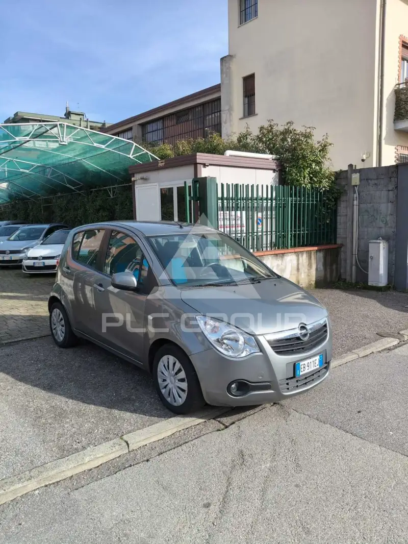 2011 Opel AGILA