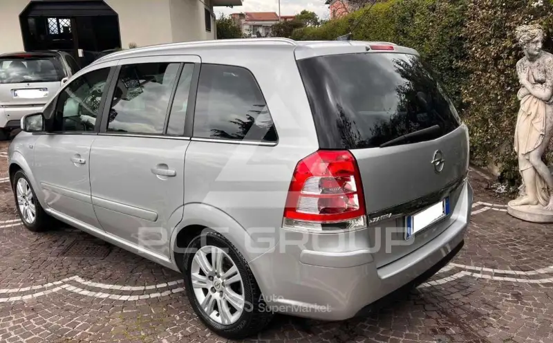 2011 Opel ZAFIRA