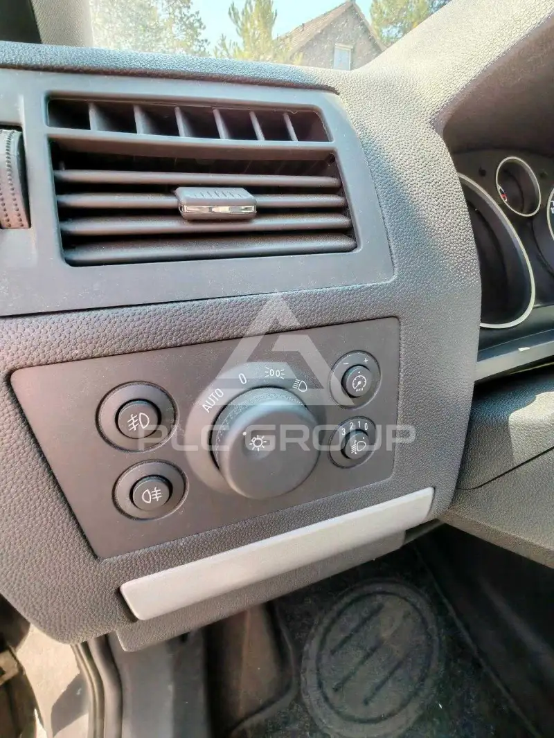 2011 Opel ZAFIRA