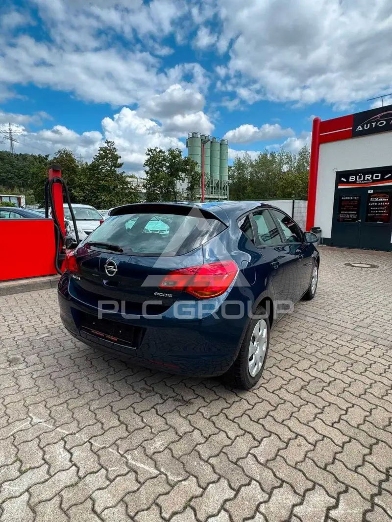 2011 Opel Astra