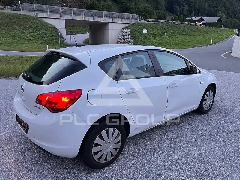 2011 Opel Astra