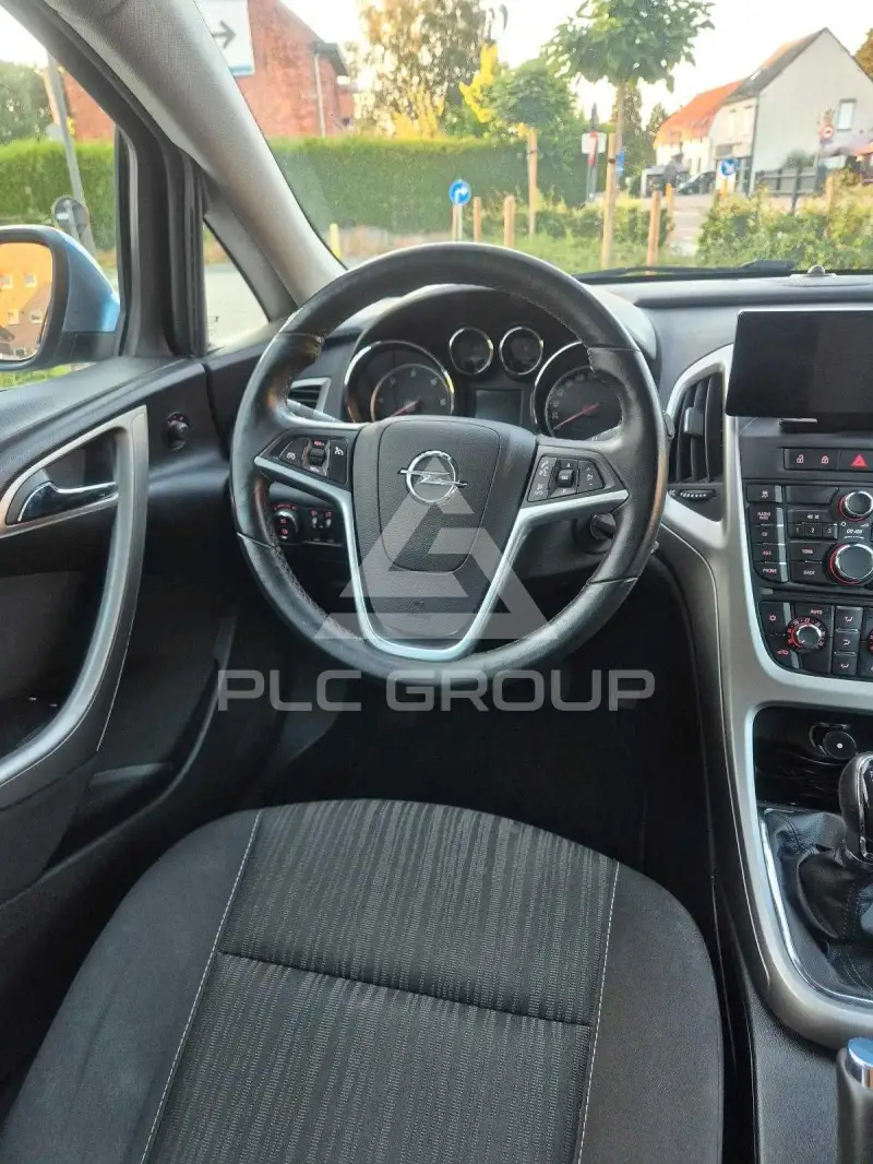 2011 Opel Astra