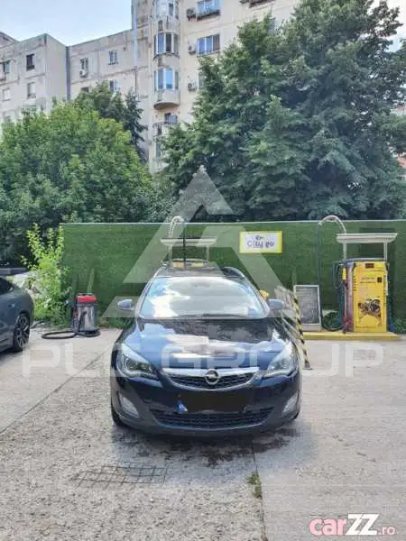 2011 Opel Astra