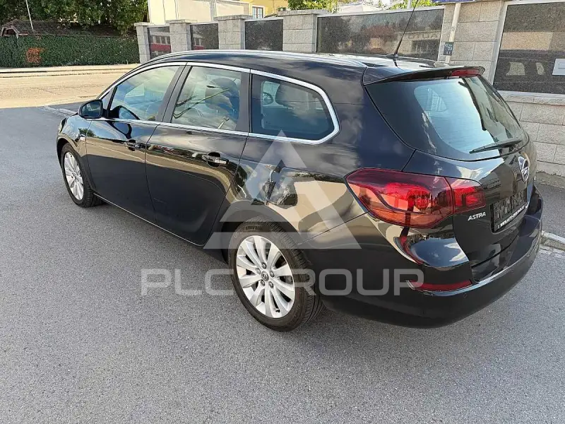 2011 Opel Astra