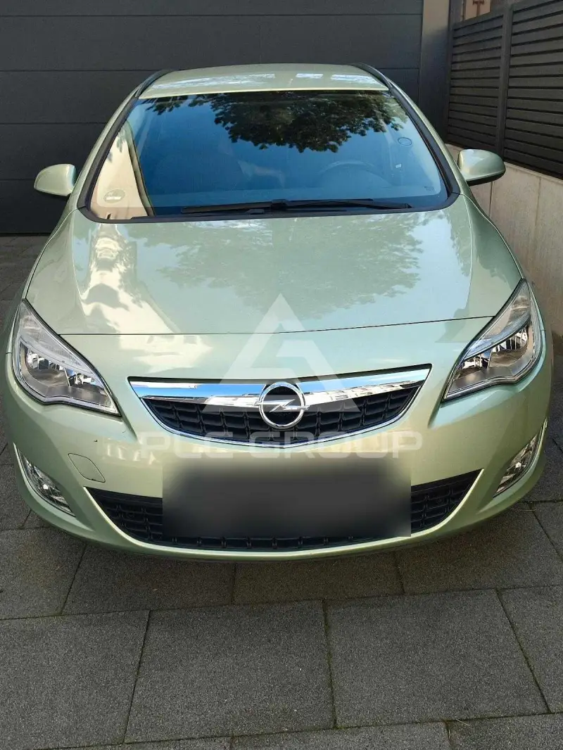 2011 Opel Astra