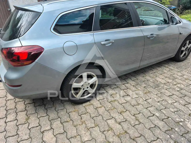 2011 Opel Astra