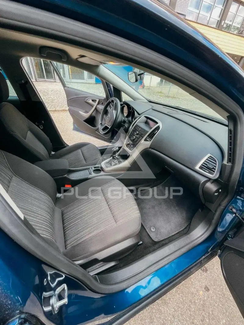 2011 Opel Astra