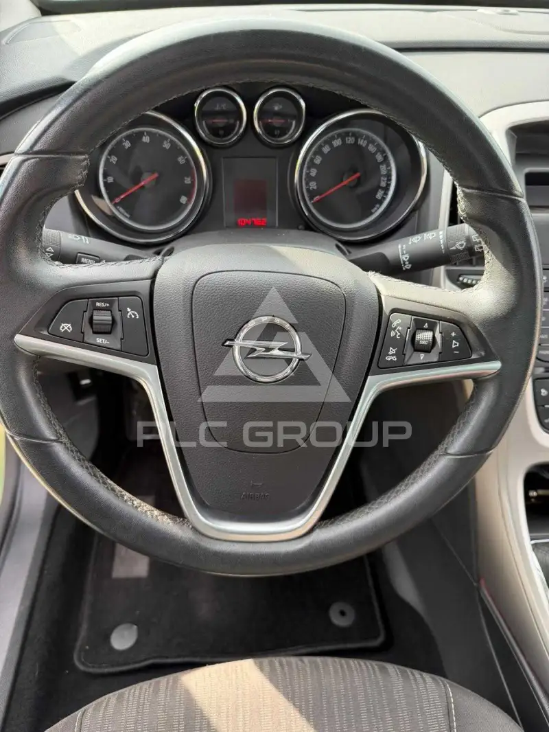 2011 Opel Astra