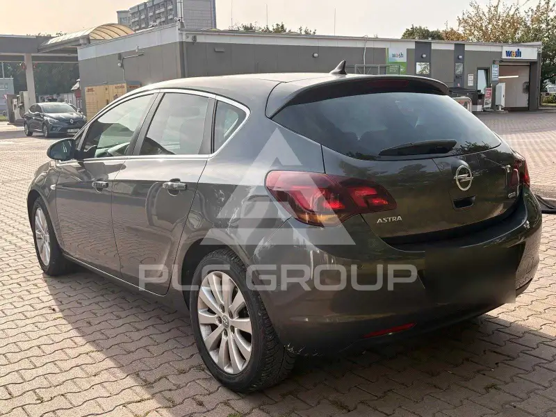 2011 Opel Astra