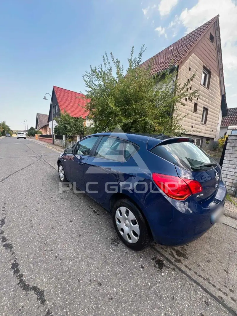 2011 Opel Astra